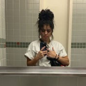 Meet your Posher, Ari